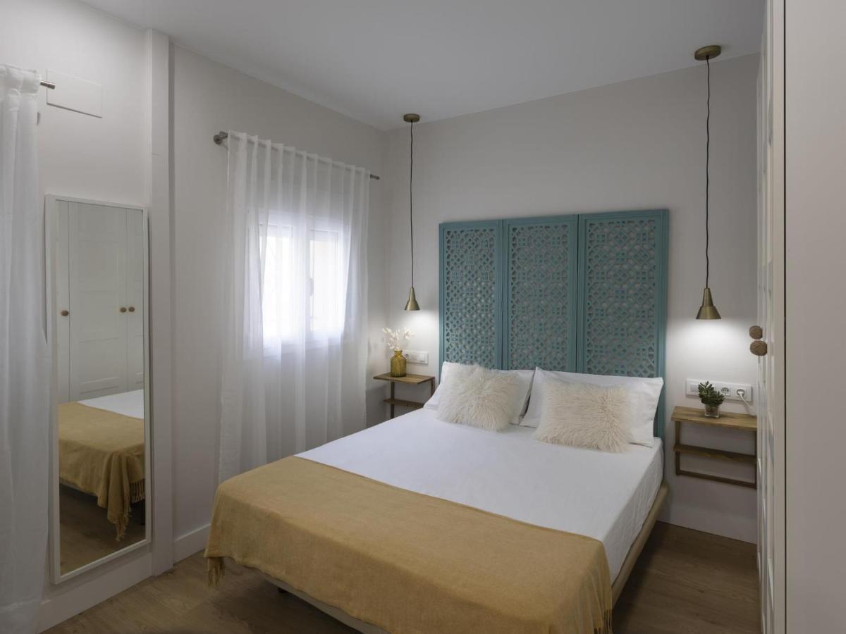 Beautiful Blue Triana Apartment Sevilha Exterior foto